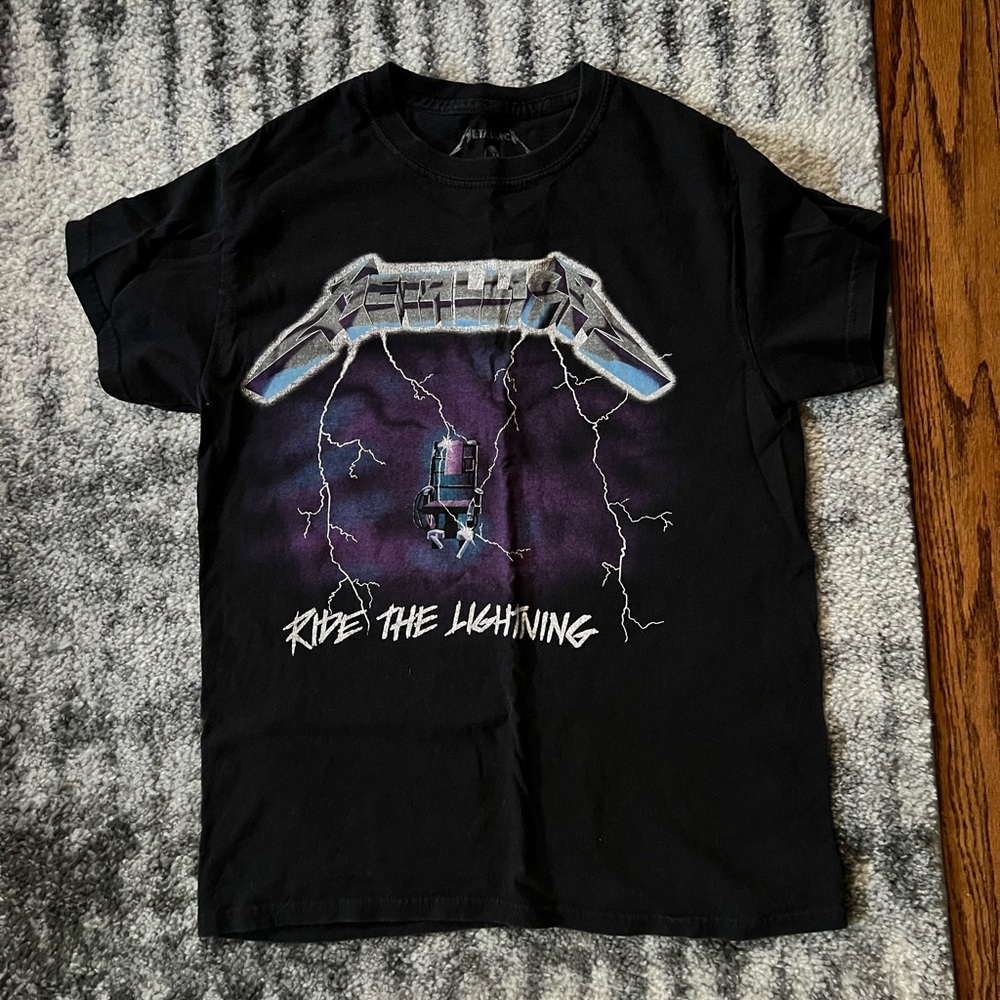 Metallica "Ride the Lightning" Black Graphic Tee